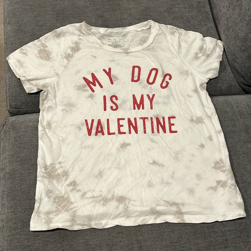 Worn once graphic tee size medium